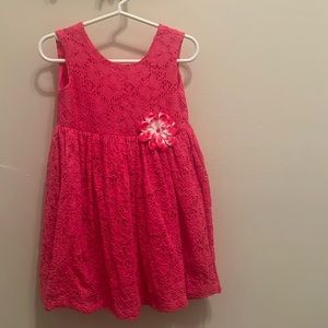Girls dress with bow detail in back